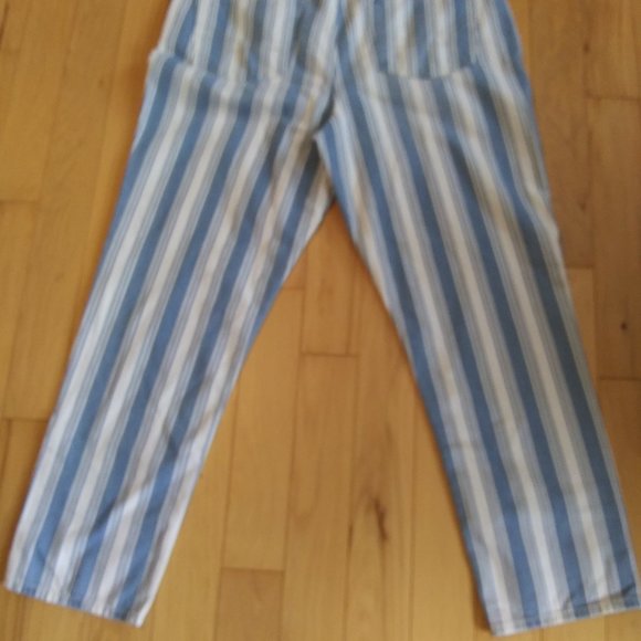 NWOT American Eagle Blue and white striped jeans size 12 - Picture 4 of 13